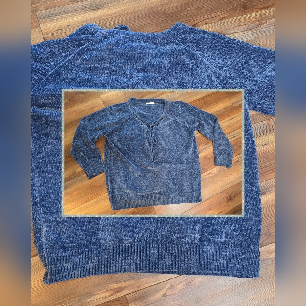 CHERISH Fiber knit sweater lace-Up/Tie-up Front (medium)  💙 blue